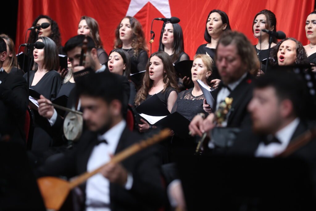 Buyuksehirden Canakkale Zaferine ozel konser 3 - Mega TV