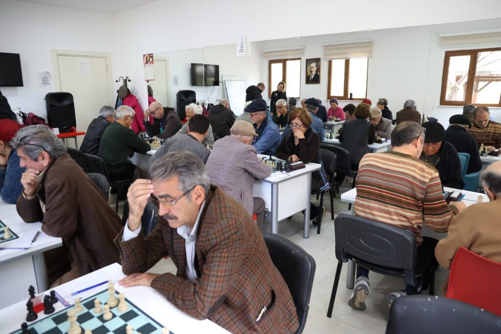 Buyuksehirden Yaslilar Haftasina ozel etkinlikler 11 - Mega TV