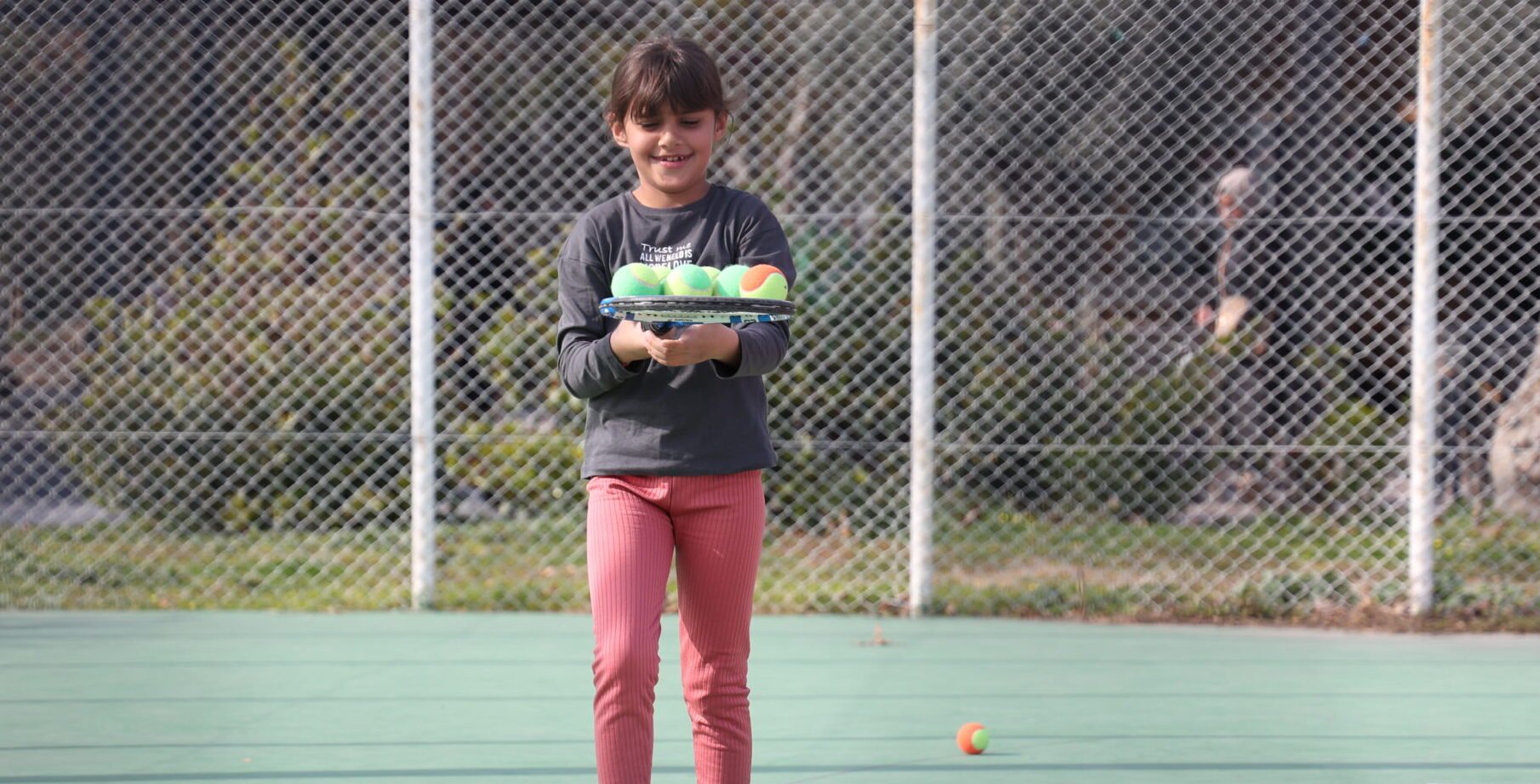 Büyükşehir Belediyesi’nden Ücretsiz Tenis Eğitimi