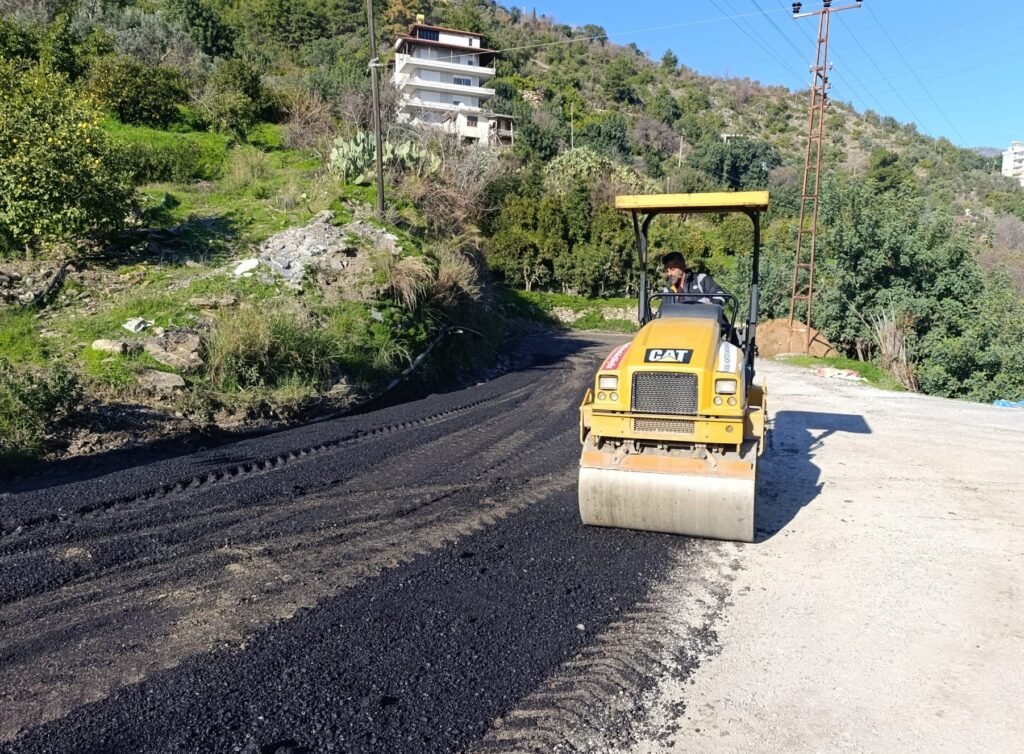 DEGIRMENDERE YOL BAKIM 1 - Mega TV