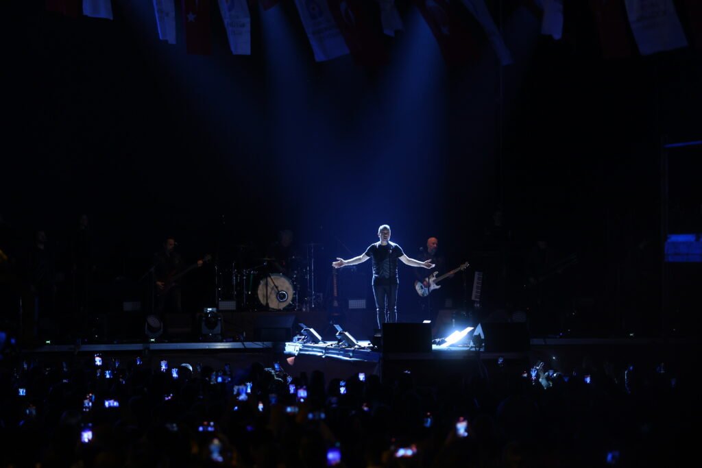 HALUK LEVENT KONSER 1 - Mega TV