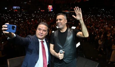 Atatürk’ün Antalya Ziyaretinin Yıldönümünde Haluk Levent Coşkusu