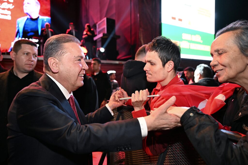 HALUK LEVENT KONSER 2 - Mega TV