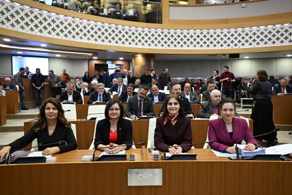 Mart Ayi Meclis 1 - Mega TV