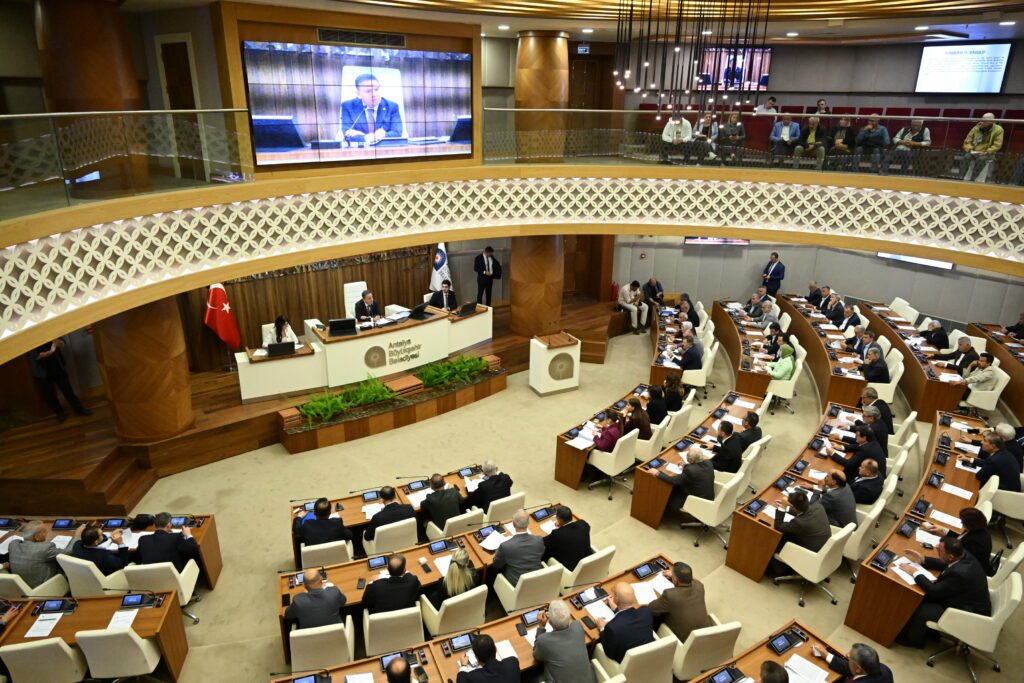 Başkan Muhittin Böcek’ten Gündeme Dair Açıklamalar - Mega TV Mart Ayi Meclis 8 - Mega TV