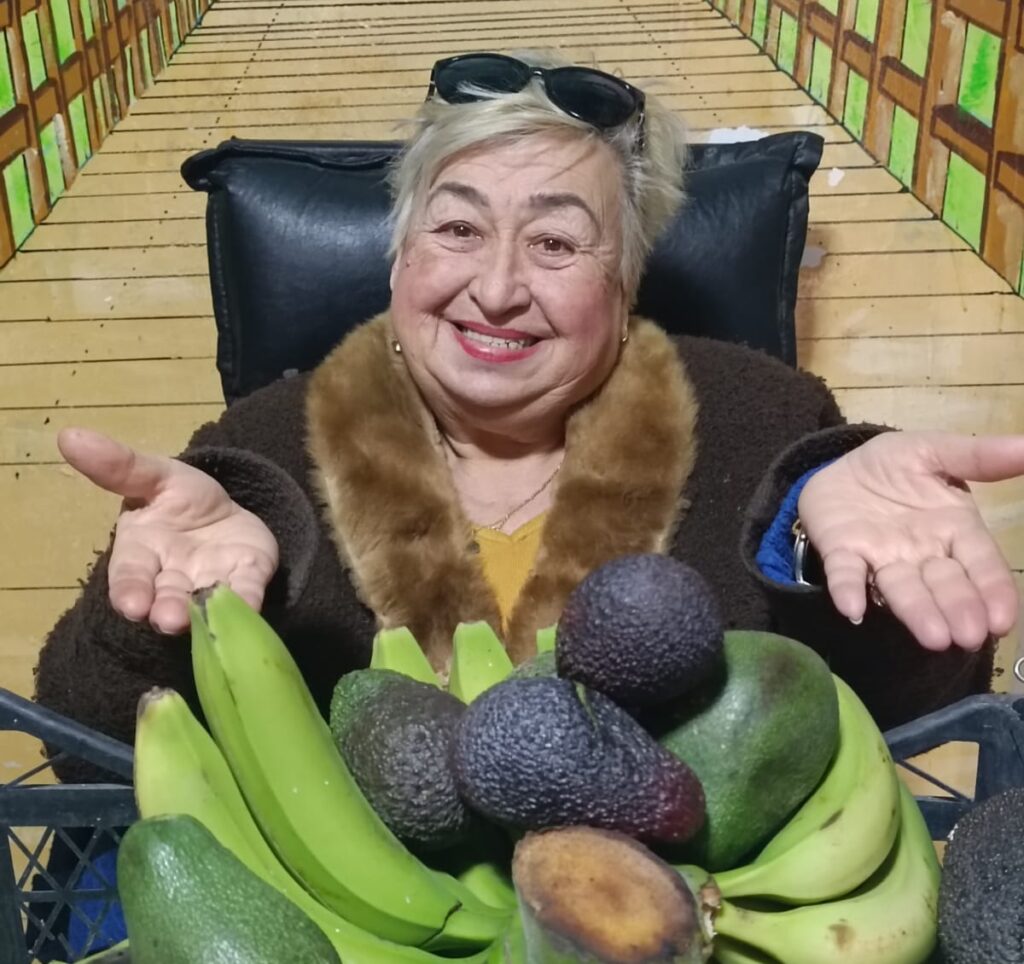 Gazipaşa'dan Ünlü Oyuncu Gülnihal Demir'e Tropikal Hediye - Mega TV WhatsApp Image 2025 03 04 at 18.20.00 1 e1741156734640 - Mega TV