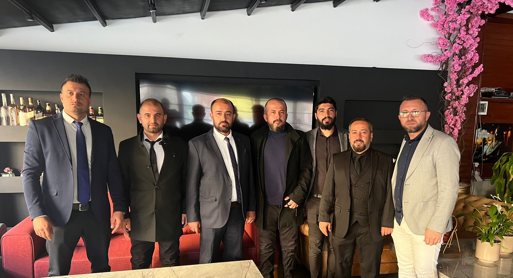 Veyseloğlu, Anahtar Parti Yönetimine Katıldı