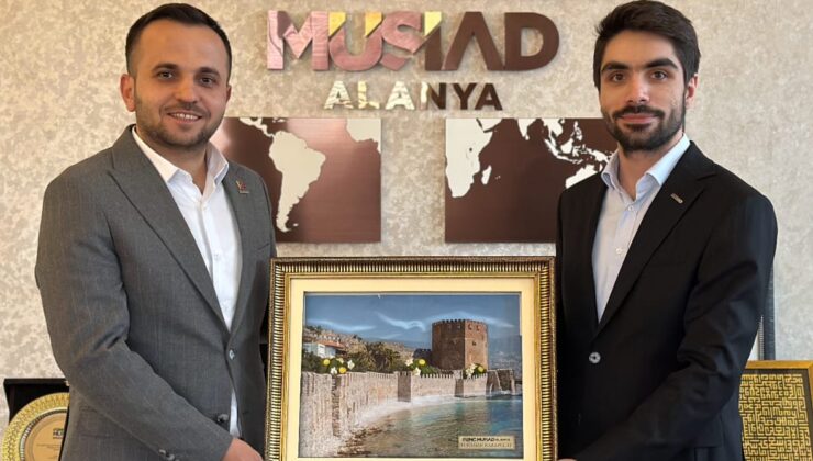 Genç MÜSİAD Alanya, Üyeleriyle İftarda Buluştu