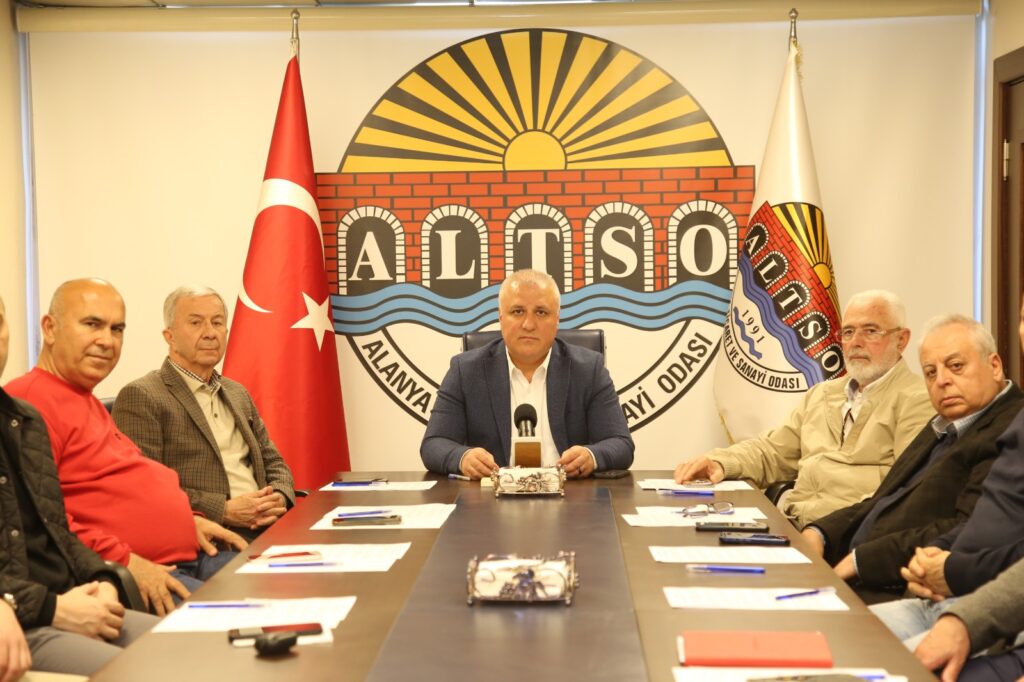 Başkan Erdem ve Turizmcilerden Ortak Çağrı - Mega TV WhatsApp Image 2025 03 12 at 16.06.26 1 - Mega TV