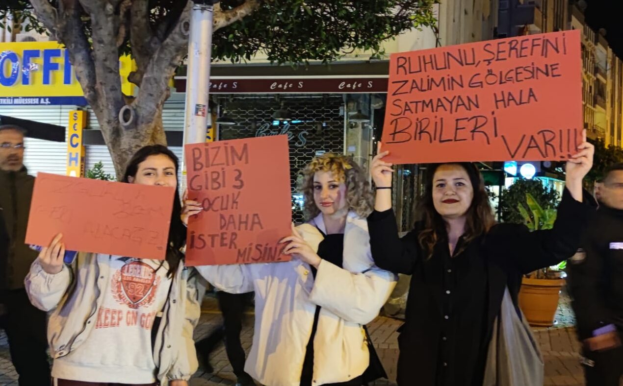 Alanya’da Ekrem İmamoğlu’na Destek Yürüyüşü
