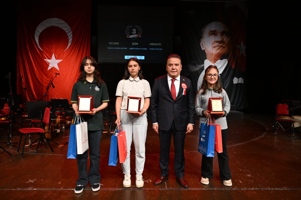 canakkale anma toreni 19 - Mega TV