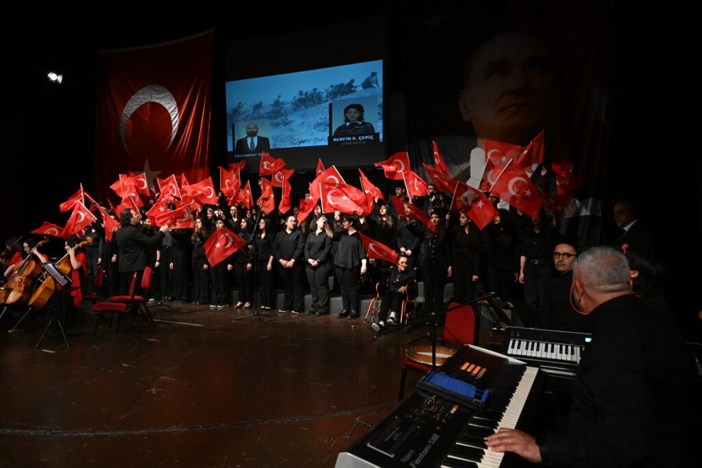 canakkale anma toreni 21 - Mega TV
