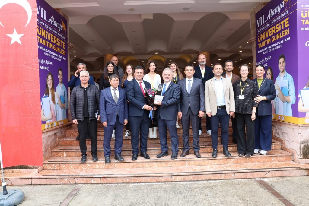 ALKU GELECEGIN UNIVERSITELILERIYLE BULUSTU 17 - Mega TV