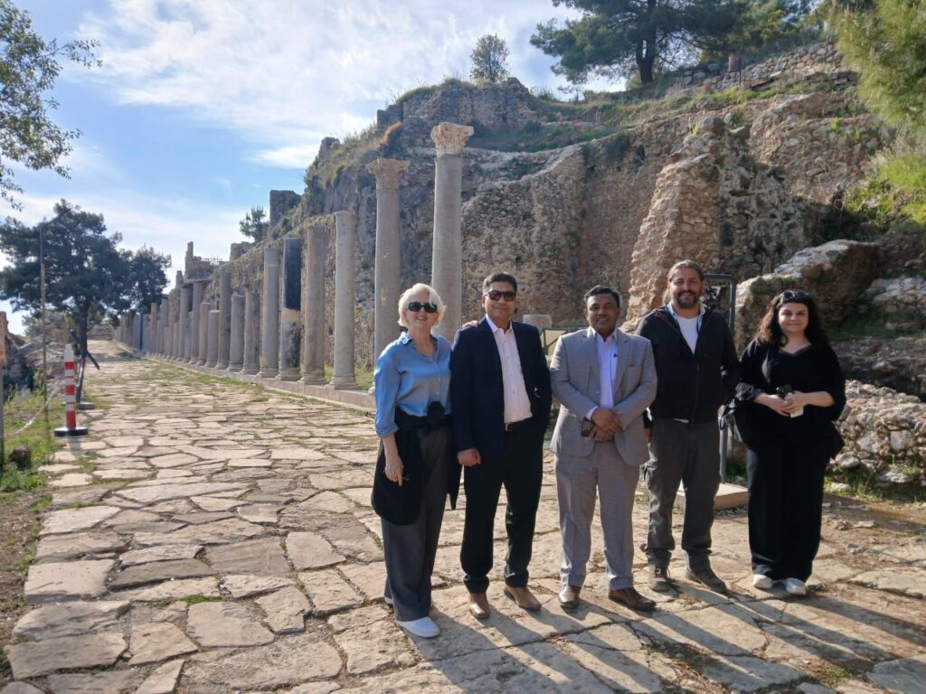 ALKÜ, NOAKHALİ ÜNİVERSİTESİ İLE İLİŞKİLERİ GELİŞTİRİYOR - Mega TV ALKU NOAKHALI UNIVERSITESI ILE ILISKILERI GELISTIRIYOR 414 - Mega TV