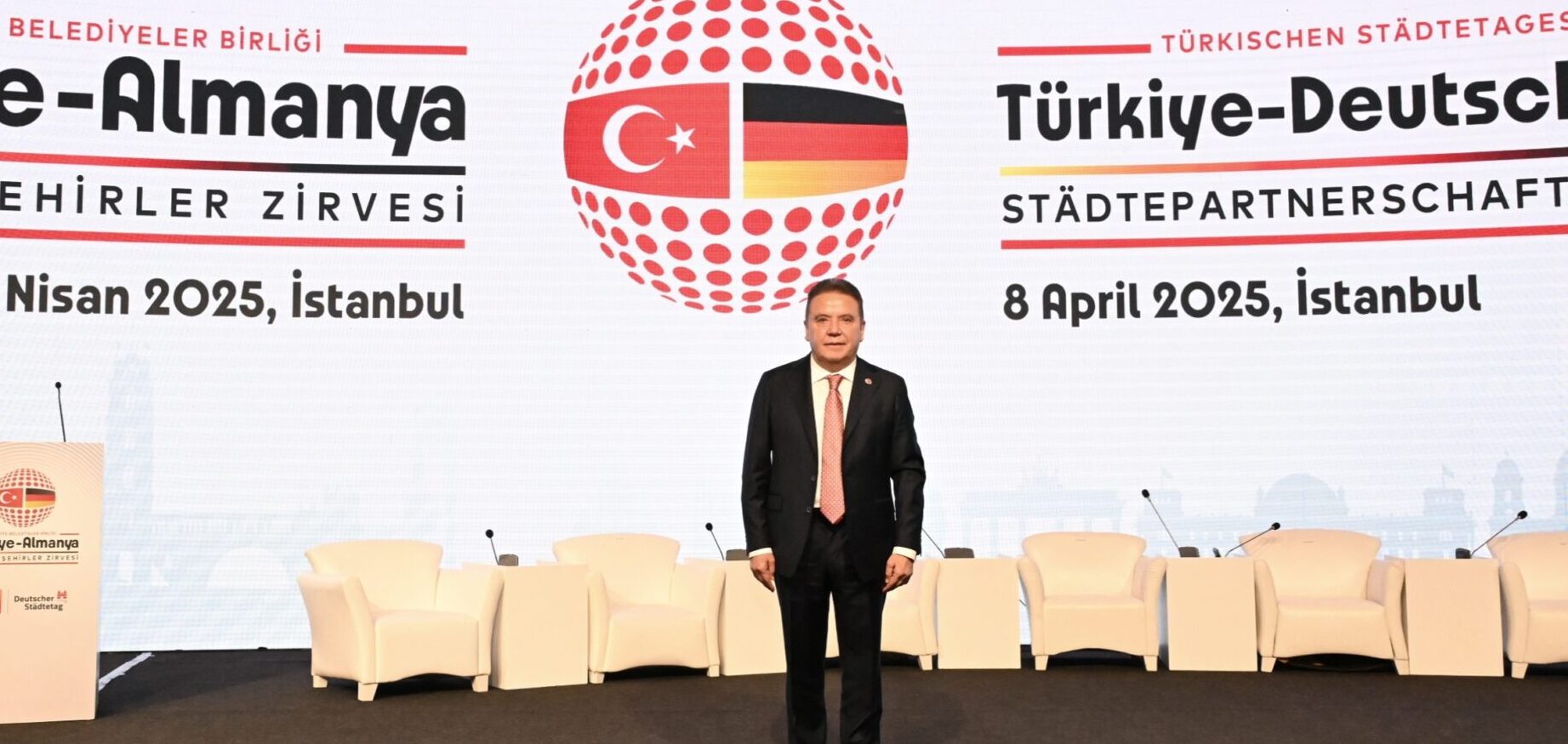 ABB Başkanı Muhittin Böcek Türkiye-Almanya Kardeş Şehirler Zirvesi’nde