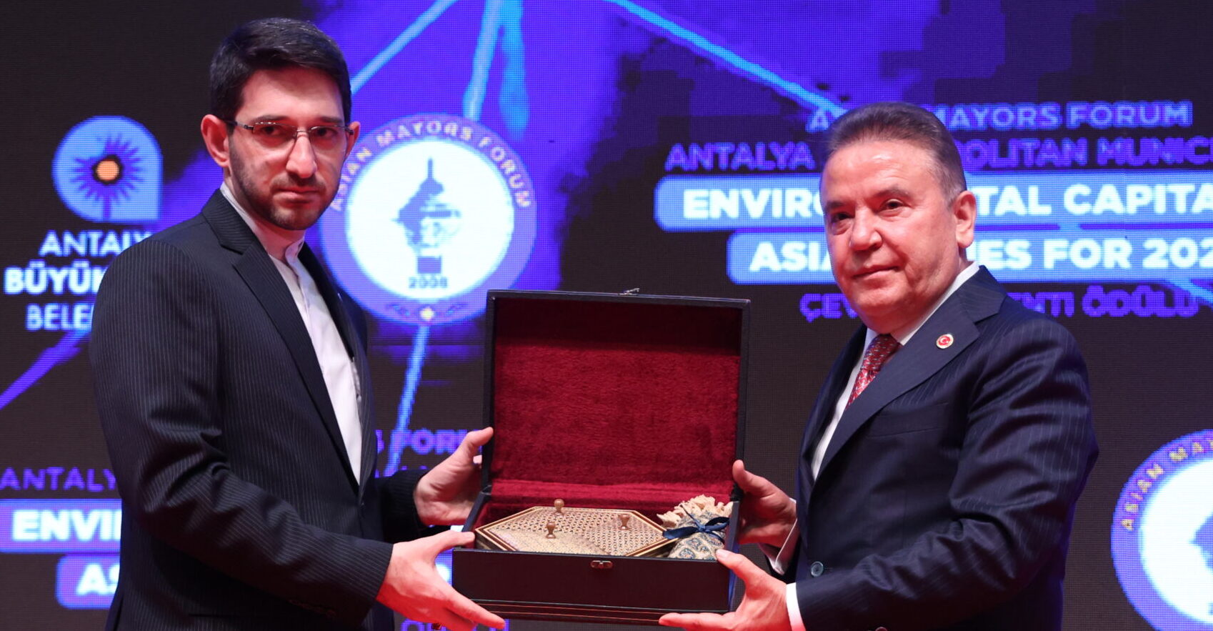 Belediyeciliğin Kalbi Antalya’da Attı