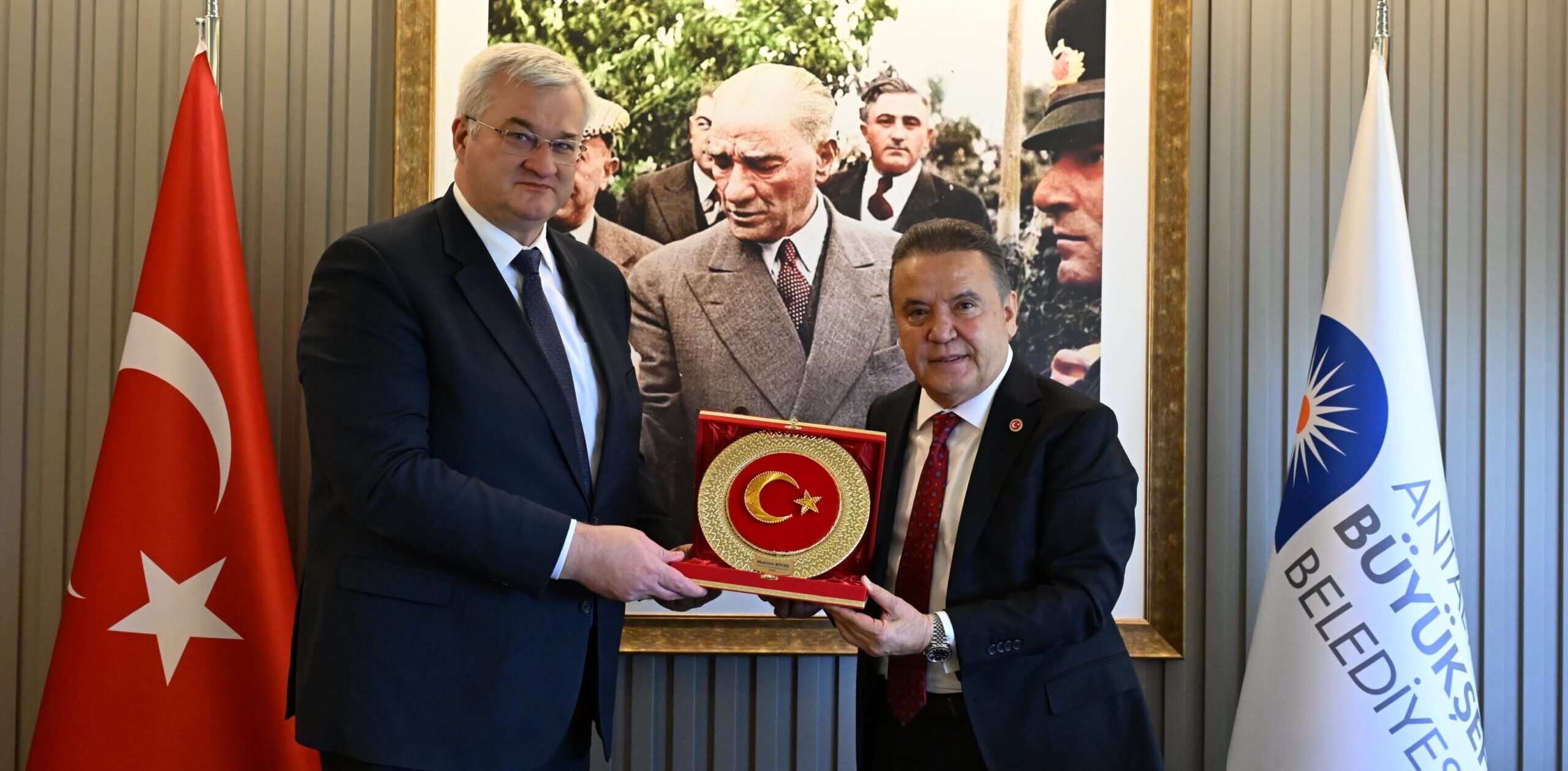 BAŞKAN MUHİTTİN BÖCEK İLE UKRAYNALI BAKAN’DAN ANLAMLI AÇILIŞ