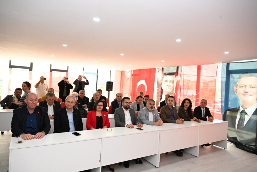 Ekrem Imamoglu Imza Kampanyasi 2 - Mega TV