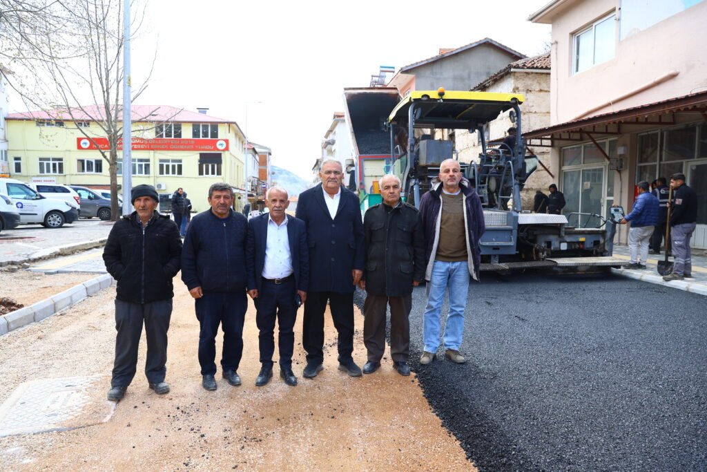 Gundogmus Cumhuriyet Caddesi Sicak Asfalt - Mega TV