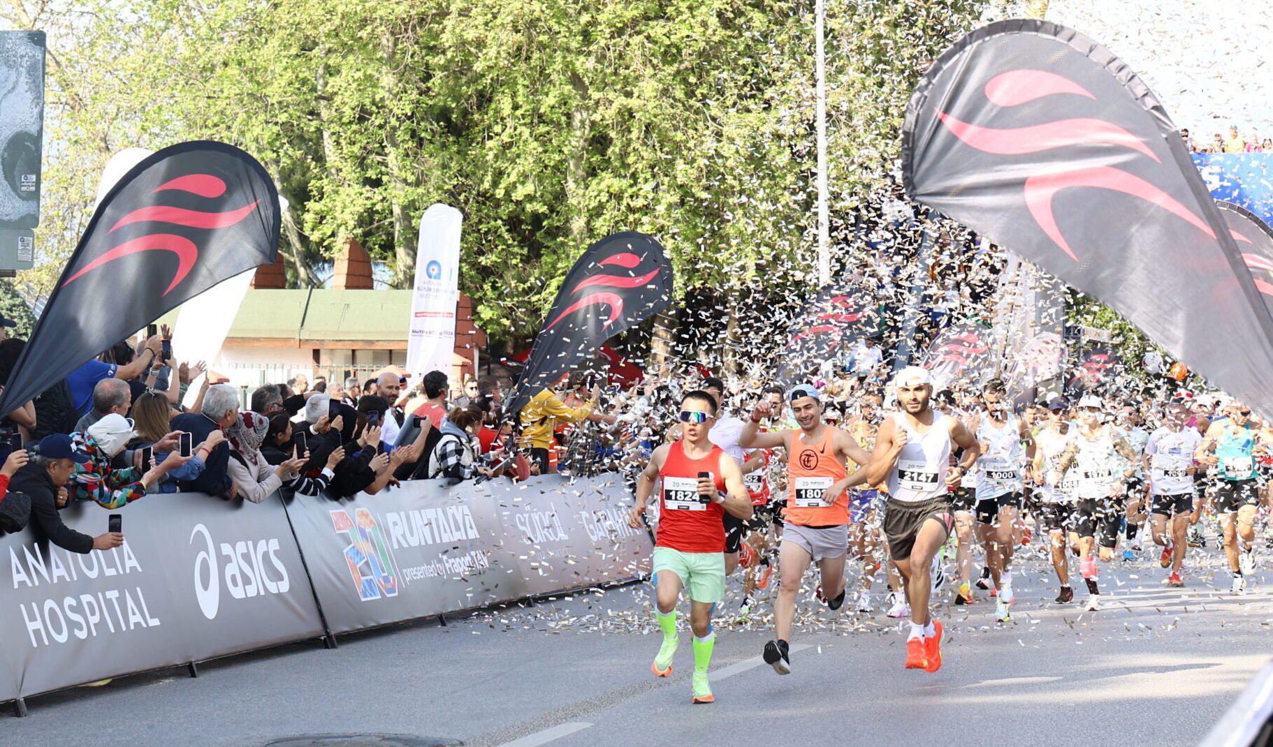 RUNTALYA Maratonu Büyük Coşkuya Sahne Oldu