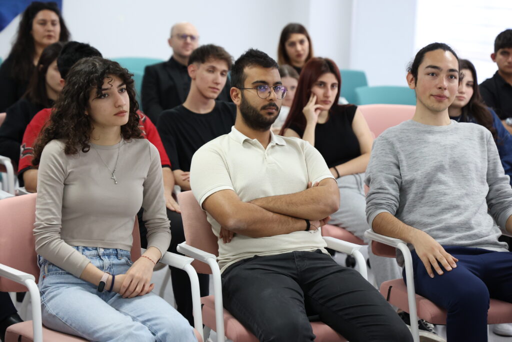 Hub Antalyada Ilham Veren Egitim 5 - Mega TV