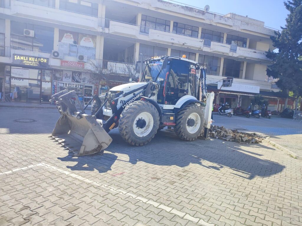 Büyükşehir’den Gazipaşa’ya 35 Milyon TL’lik Altyapı Yatırımı - Mega TV Istiklal mahallesi altyapi 3 - Mega TV