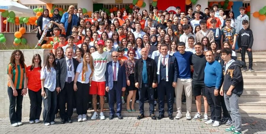 Alanyaspor’dan Öğretmenlere, Kadınlara ve Öğrencilere Ücretsiz Maç Fırsatı!