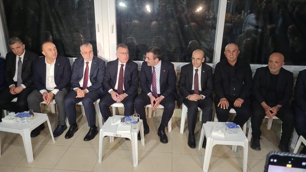 Çavuşoğlu Ailesinin Acı Günü: Osman Çavuşoğlu Son Yolculuğuna Uğurlandı - Mega TV WhatsApp Image 2025 04 19 at 09.30.40 - Mega TV