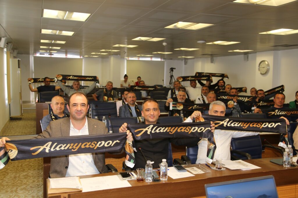 ALTSO MECLİSİ ALANYASPOR İÇİN TEK YÜREK OLDU - Mega TV WhatsApp Image 2025 04 29 at 16.01.42 1 - Mega TV