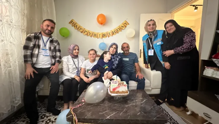 Özel Çocuklara Doğum Günü Sürprizi