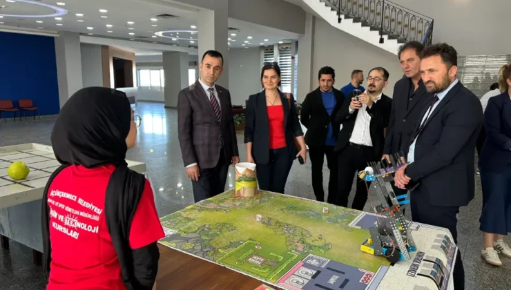 Geleceğin Teknoloji Yıldızları Ödüllendirildi