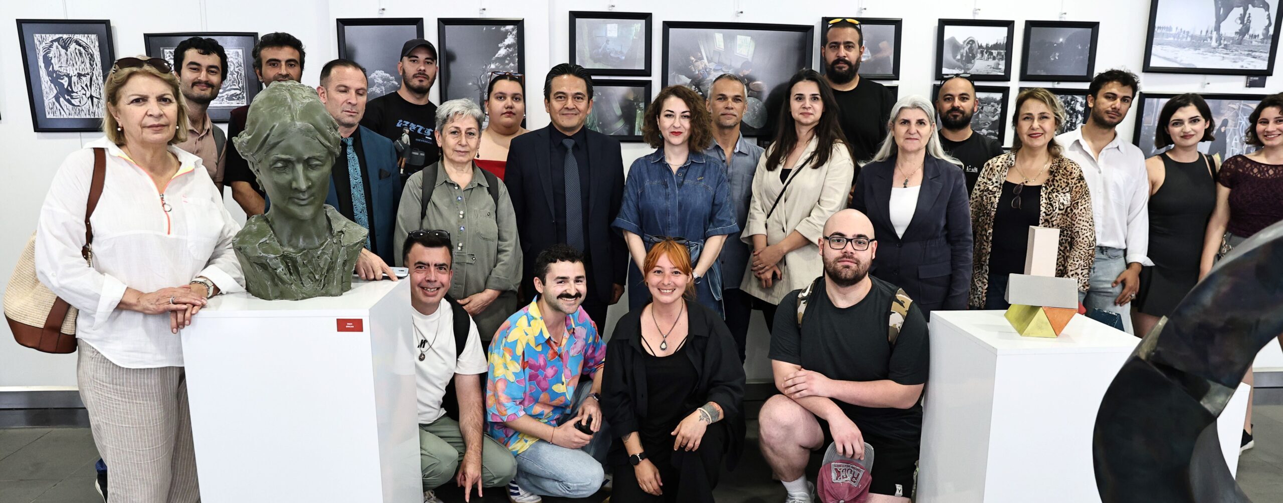 Büyükşehir’den Ata’ya saygı sergisi - Mega TV Ata’ya Saygı Sergisi (1) (1)