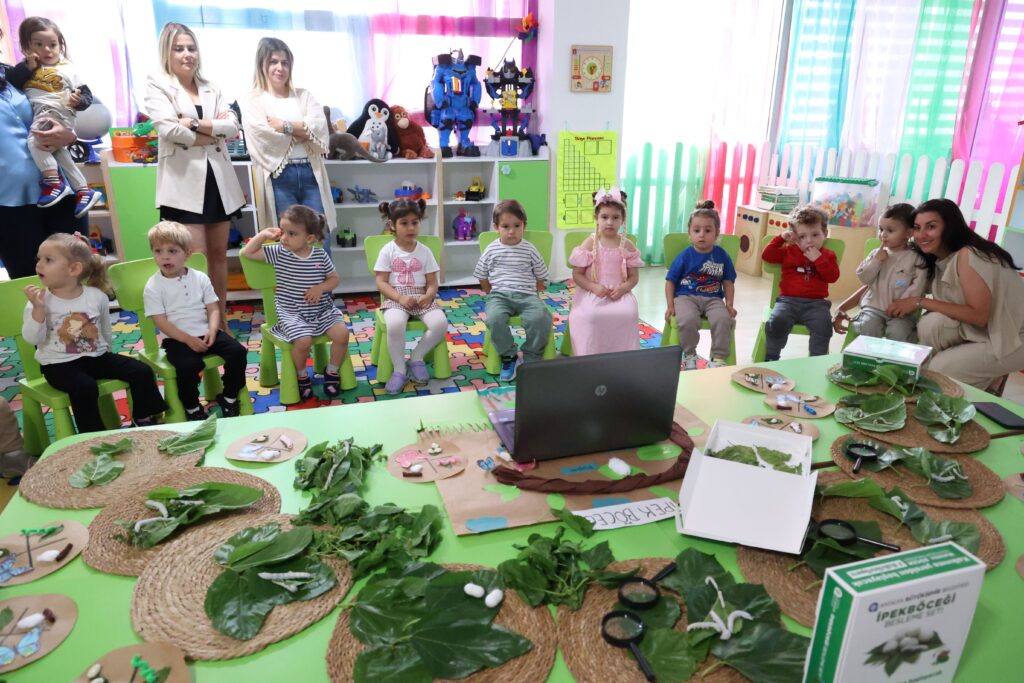 Buyuksehir Cocuklari Ipekbocegi Ile Tanistiriyor 1 - Mega TV