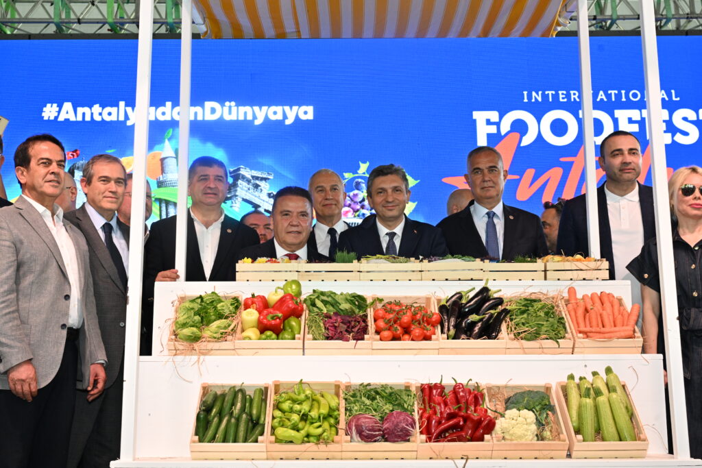 4.FoodFest Antalya Uluslararası Gastronomi Festivali Başladı - Mega TV Gastronomi Festivali Acilis 16 - Mega TV