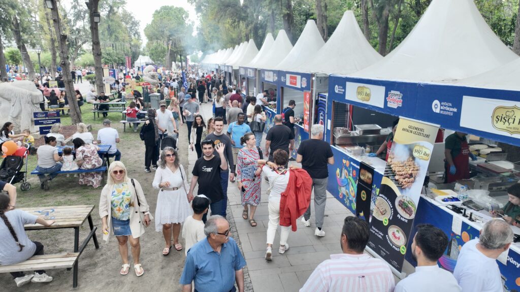 4.FoodFest Antalya Uluslararası Gastronomi Festivali Başladı - Mega TV Gastronomi Festivali Acilis 6 - Mega TV