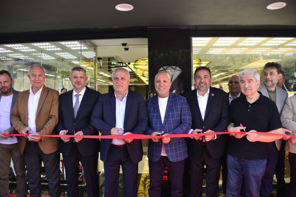 Fer Diamond Luxury Işıltılı Bir Törenle Alanya’da Kapılarını Açtı - Mega TV MGA3461 - Mega TV