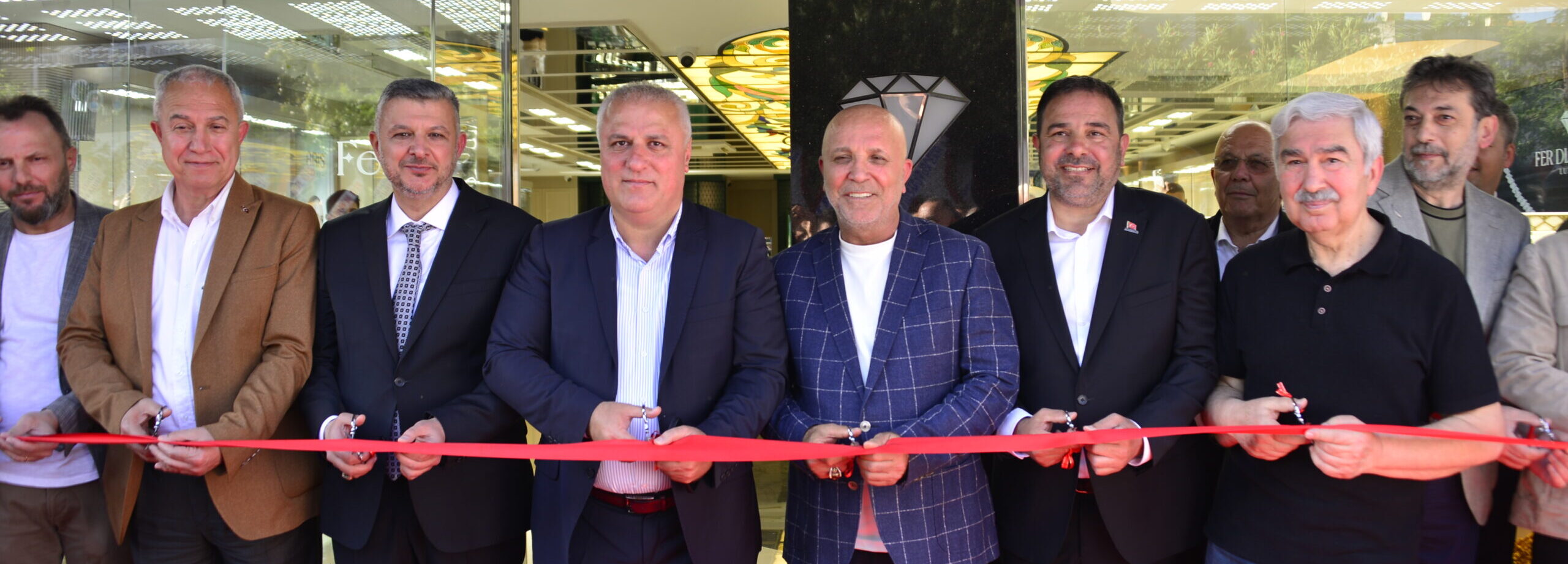 Fer Diamond Luxury Işıltılı Bir Törenle Alanya’da Kapılarını Açtı