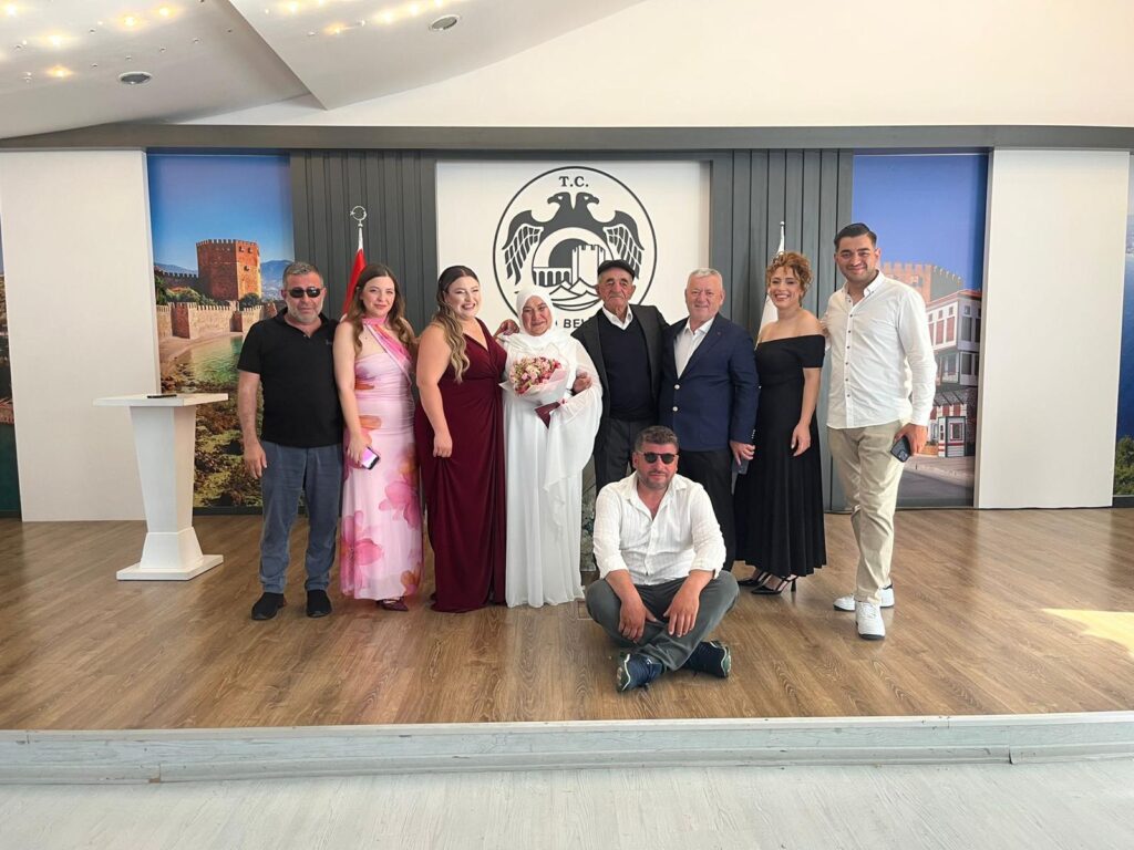 45 Yıllık Aşk Nikâhla Taçlandı - Mega TV WhatsApp Image 2025 05 16 at 13.19.40 1 - Mega TV