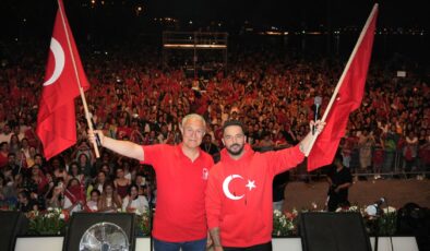 Alanya’da 19 Mayıs Coşkusu Gökhan Özen Konseri İle Taçlandı