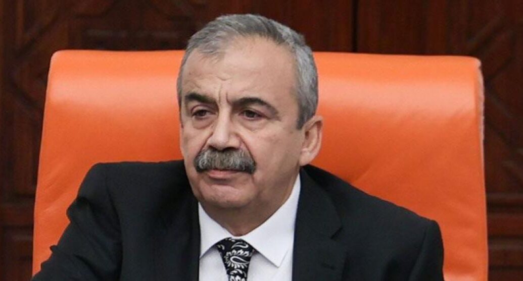 Sırrı Süreyya Önder Hayatını Kaybetti
