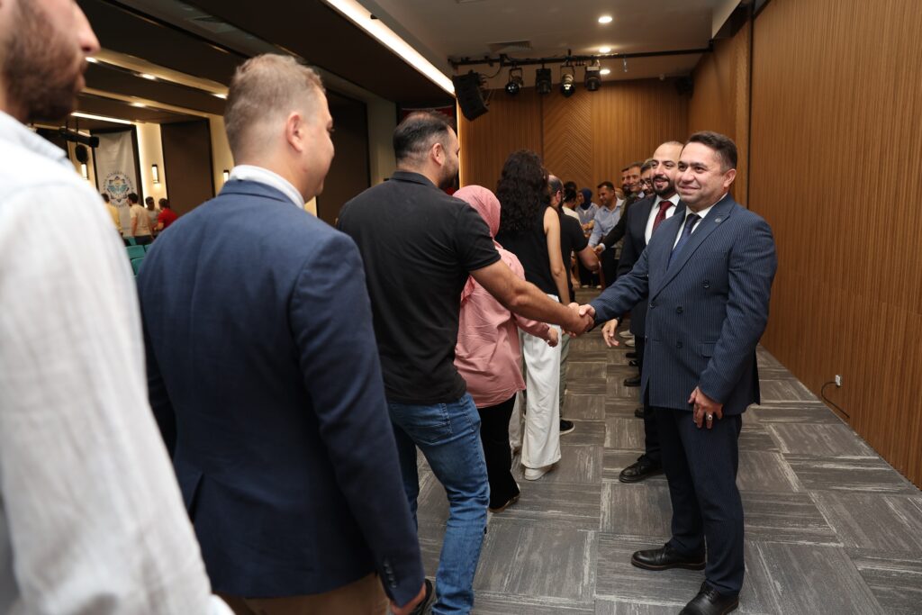 ALKU AILESI BAYRAMLASTI 7 - Mega TV