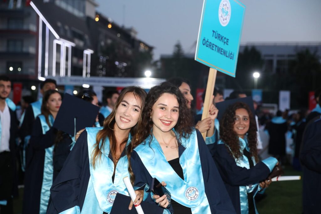 ALKUNUN 10. YILINDA MEZUNIYET COSKUSU 7 - Mega TV