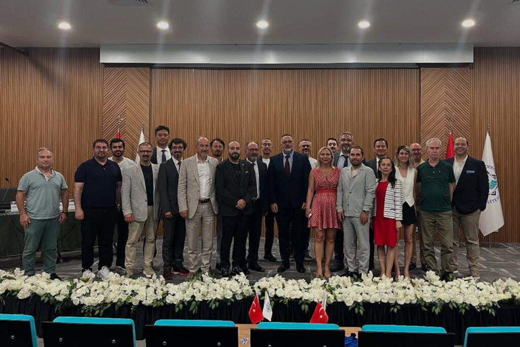 Kalp ve Damar Cerrahları ALKÜ’de Buluştu - Mega TV KALP VE DAMAR CERRAHLARI ALKUDE BULUSTU 1 - Mega TV