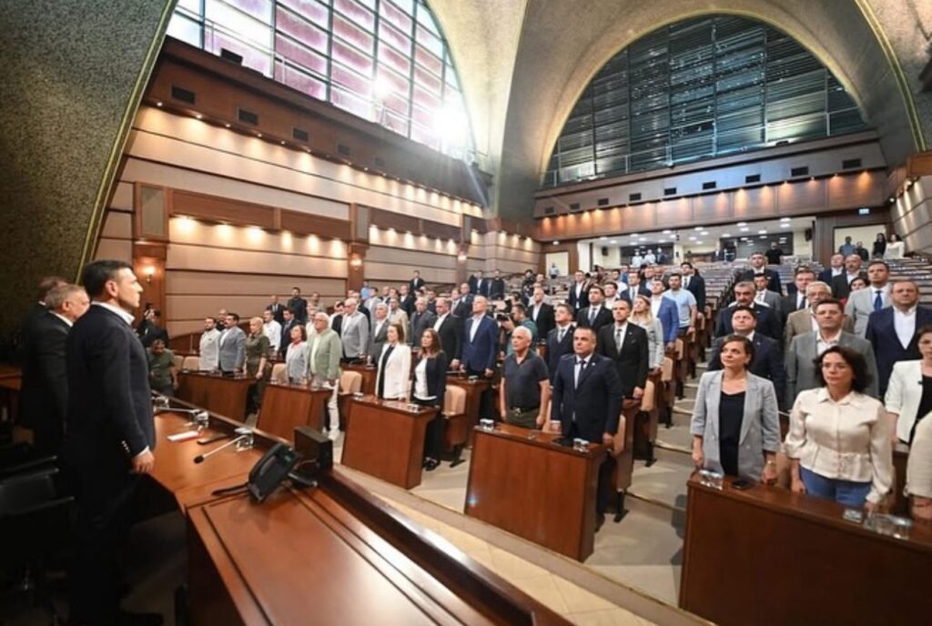 Nazmi Zavlak Saraçhane’de Demokrasiye Sahip Çıktı - Mega TV WhatsApp Gorsel 2025 06 18 saat 08.53.55 8da2e46b - Mega TV
