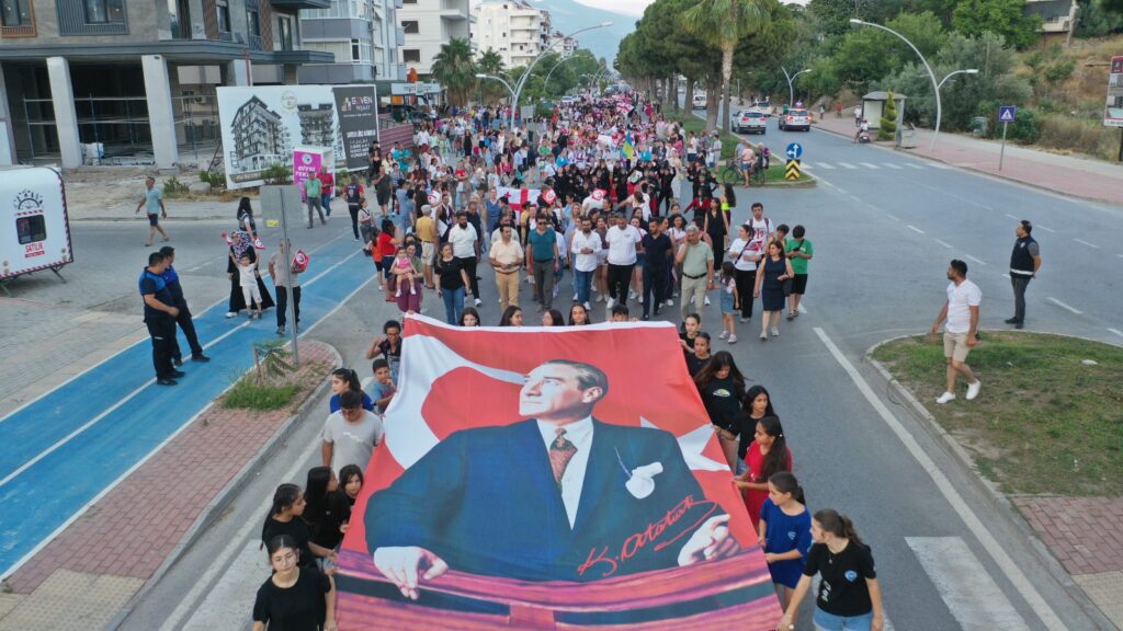 Gazipaşa'da Uluslararası Halk Dansları ve Müzik Festivali Coşkusu Başladı - Mega TV WhatsApp Image 2025 06 23 at 13.17.43 - Mega TV