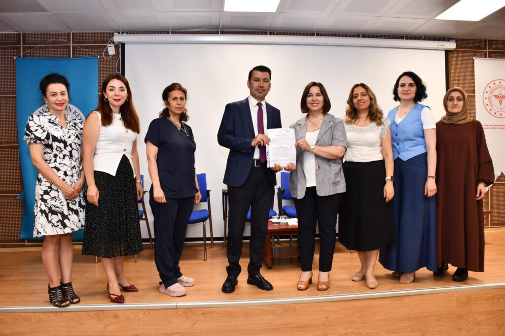 Alanya EAH’si “Anne Dostu Hastane” Ünvanı Almaya Hak Kazandı - Mega TV WhatsApp Image 2025 06 25 at 23.13.59 1 - Mega TV