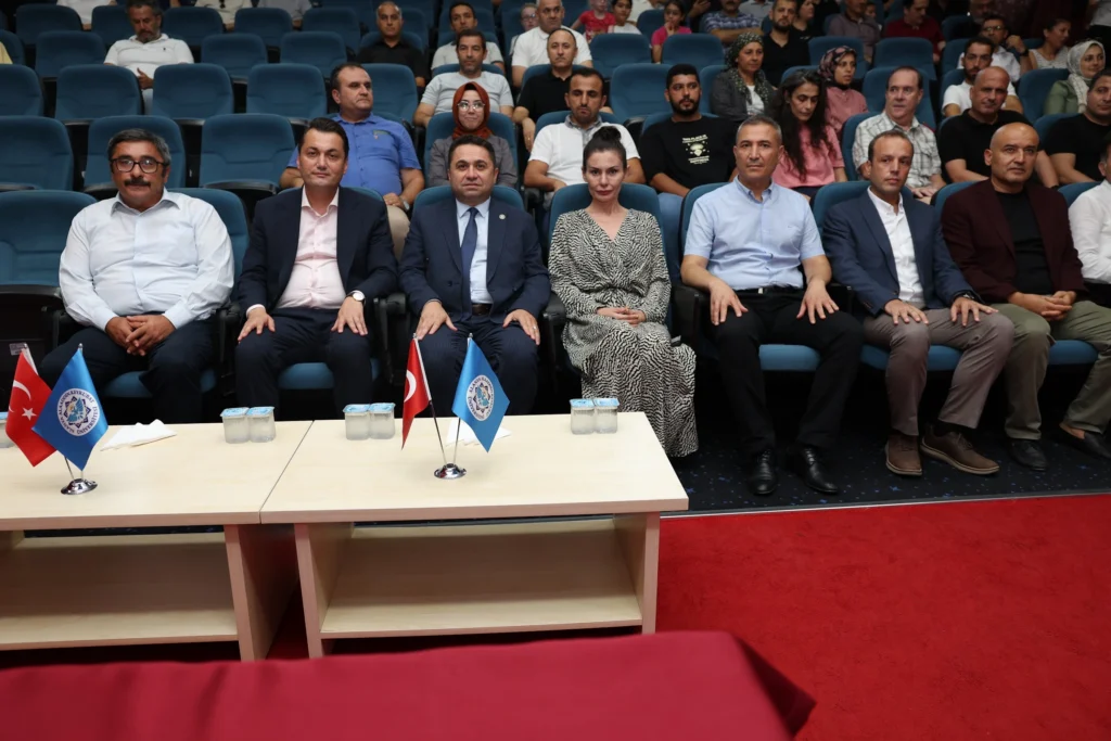 ALKÜ’DE 15 TEMMUZ KONFERANSI VE FOTOĞRAF SERGİSİ DÜZENLENDİ - Mega TV ALKUDE 15 TEMMUZ KONFERANSI VE RESIM SERGISI DUZENLENDI 61 - Mega TV