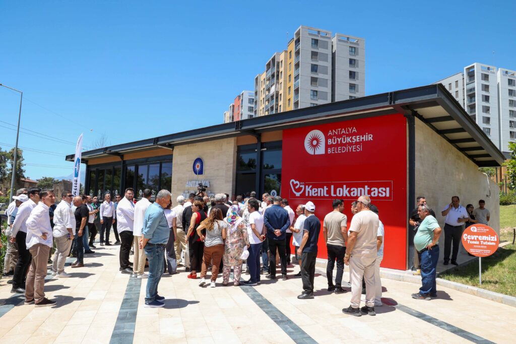 Antalya Büyükşehir Belediyesi Kent Lokantası hizmete girdi - Mega TV Antalya Buyuksehir Belediyesi Kent Lokantasini hizmete sundu 2 - Mega TV
