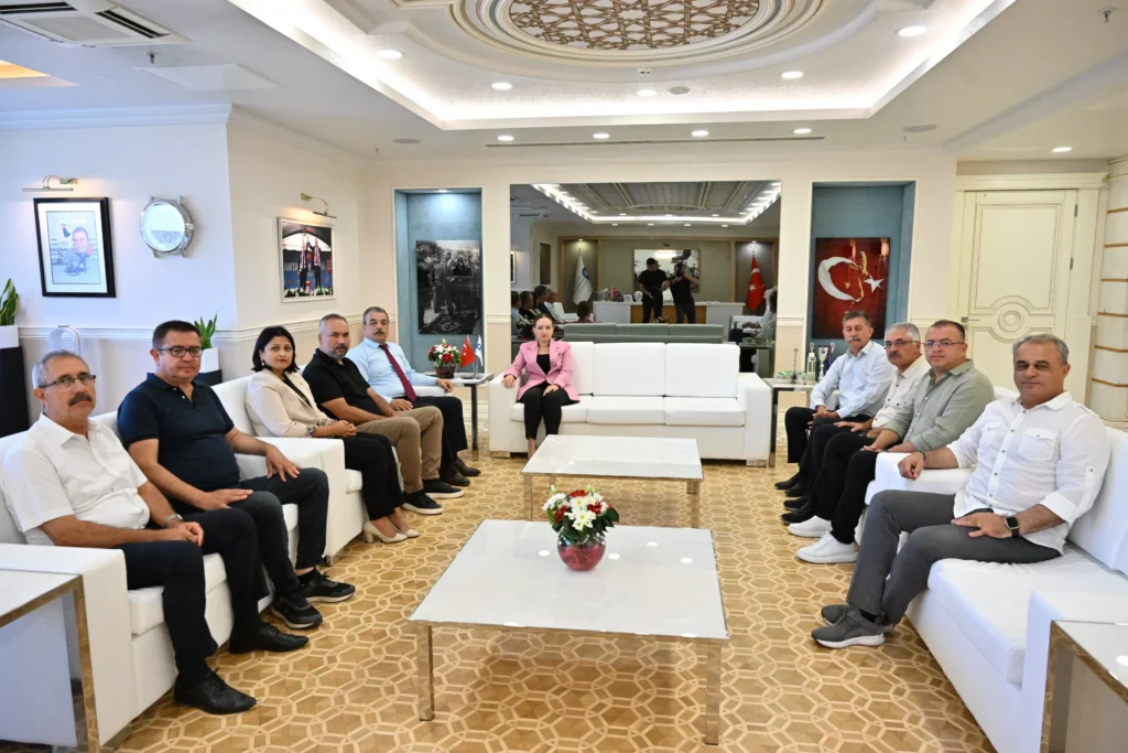 Birleşik Kamu-İş'ten Antalya Büyükşehir'e Destek Ziyareti - Mega TV KAMU IS ZIYARET 5 - Mega TV