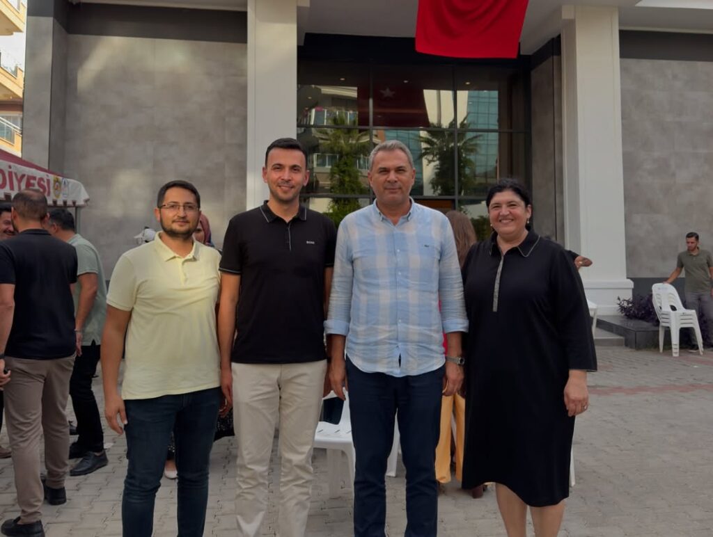 Kadin Kollarimiz tarafindan duzenlenen asure programina katilim sagladik. Bu anlamli etkinligi o 3 - Mega TV